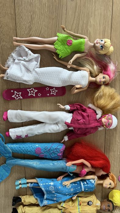 Zestaw lalek Barbie wraz z akcesoriami 11 szt