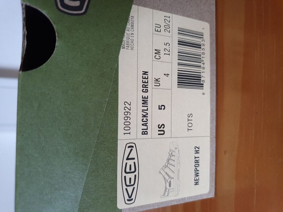 Sapatilhas Keen Tam 20/21 (Novas)
