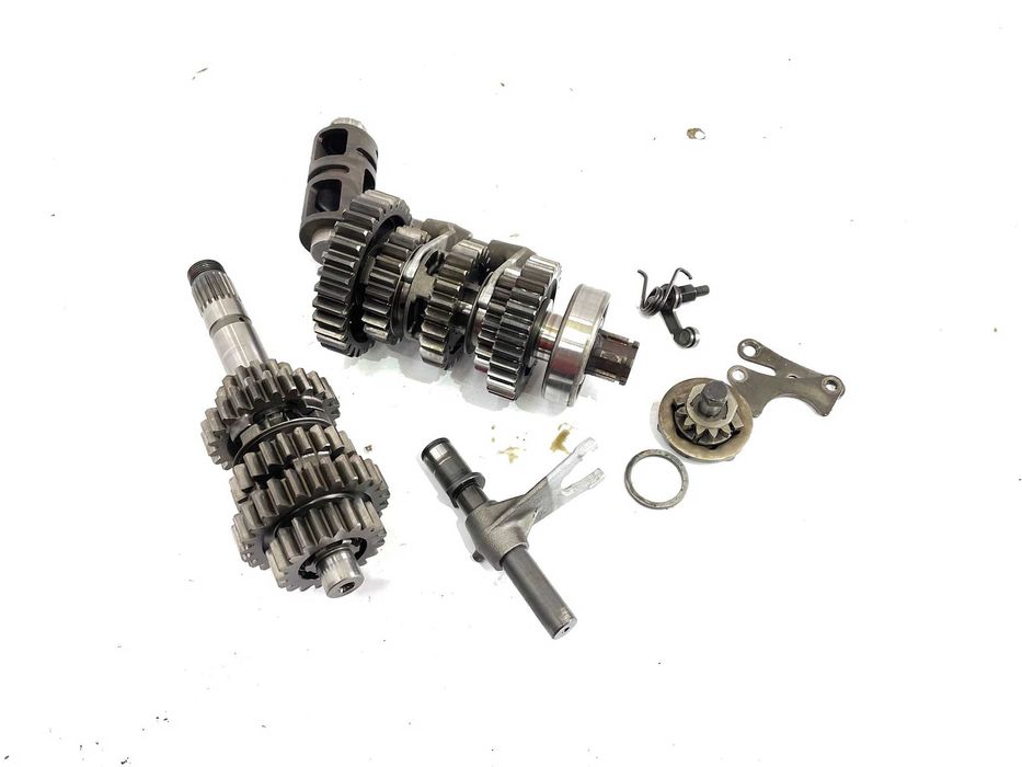 Suzuki Dr 800 Big Skrzynia biegów kompletna części