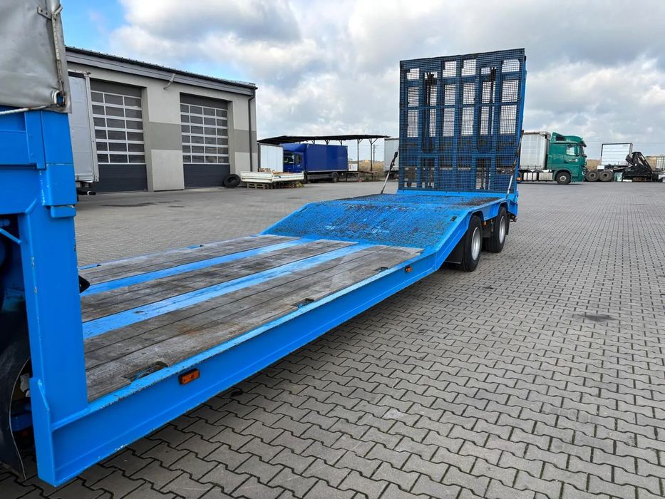 Langendorf SATBUE 20 , 2 osie skrętne , naczepa do przewozu wózków widłowych, maszyn rolniczych, maszyn budowlanych , ciągników rolniczych , ciągników siodłowych , pomoc drogowa , wciągarka, własna hydraulika, skoładany hydraulicznei pomost ,  Langendorf