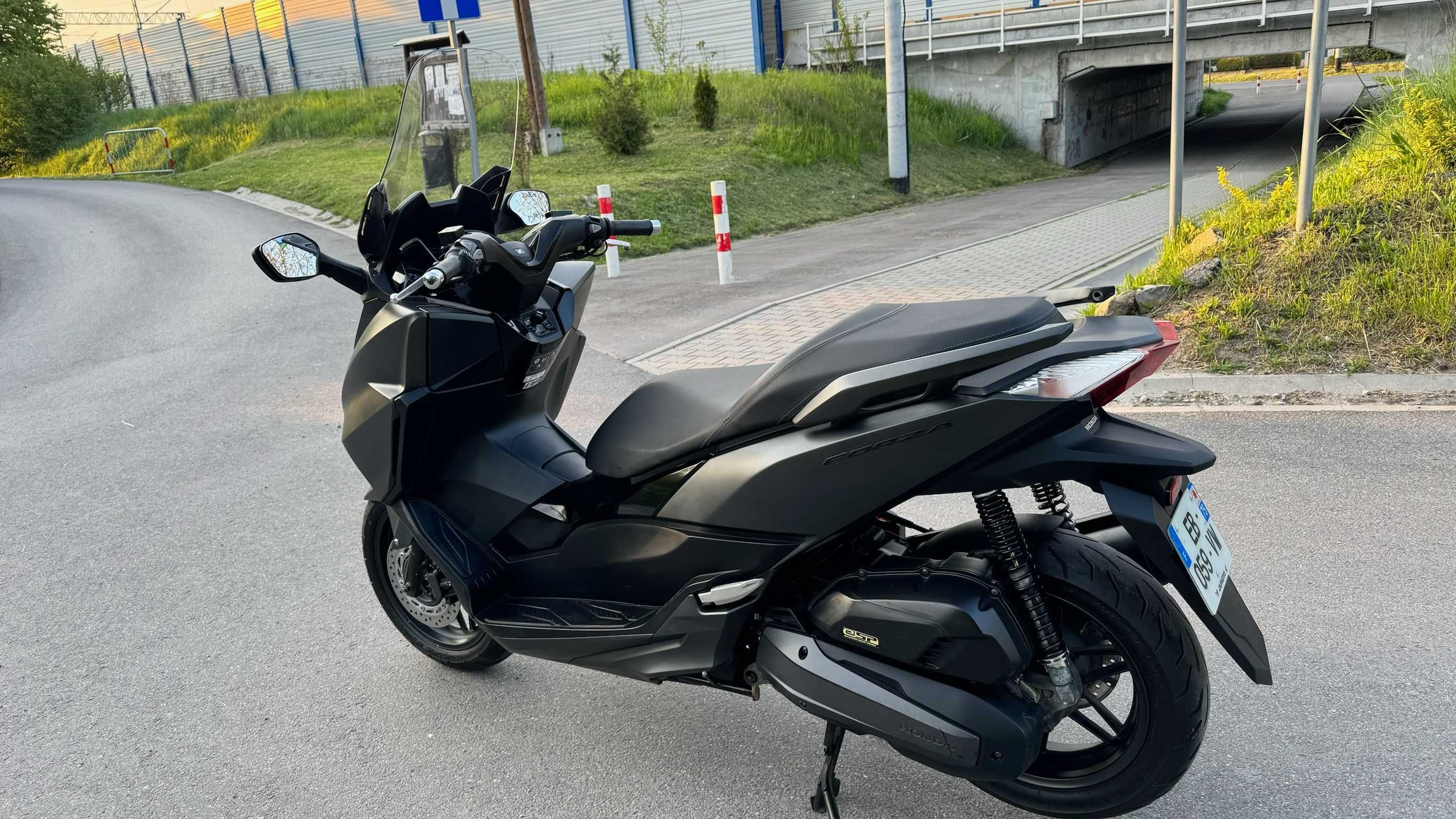 Honda FORZA NSS 125 cc 2016r abs led niski przebieg TRANSPORT