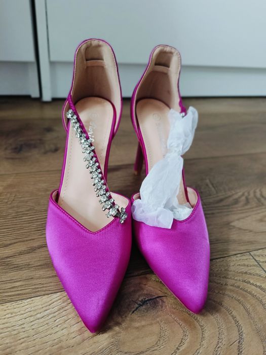 Nowe buty fuksja r 38