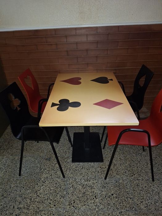 Vendo mobiliário de café