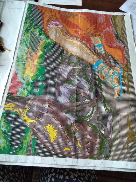 Схема вишивки крестом и бисером.