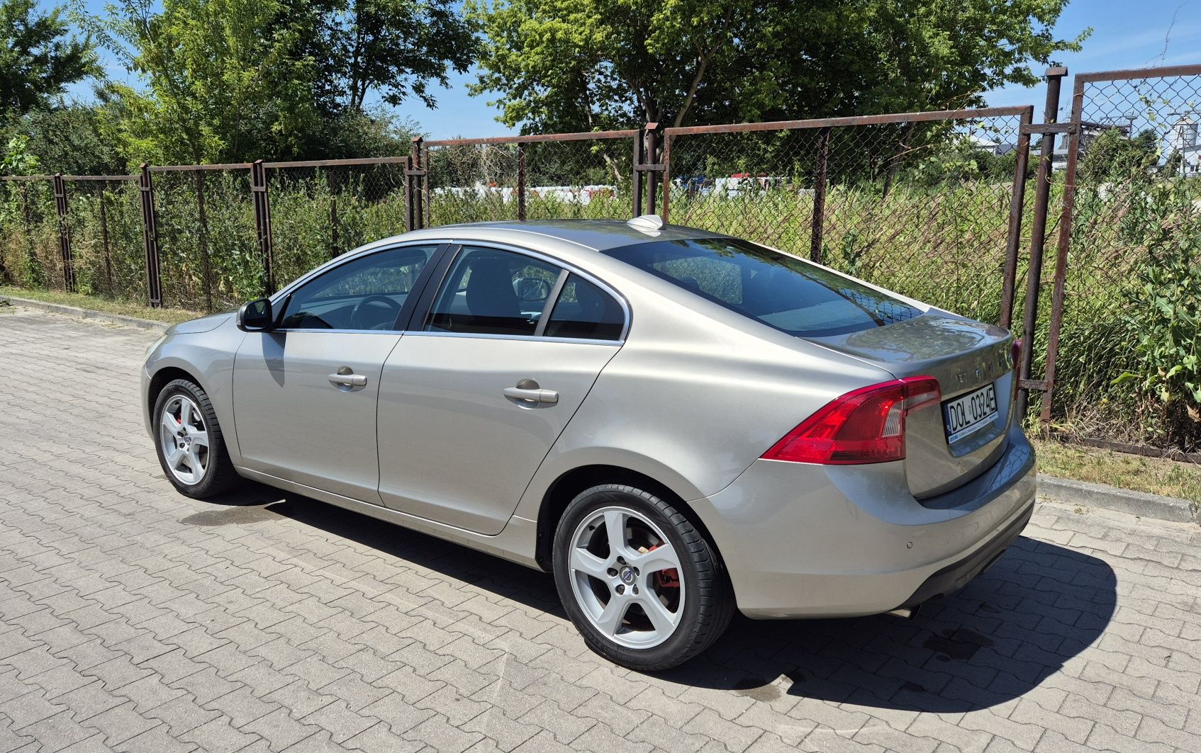 Volvo s60 2.0d klima navi alu hak