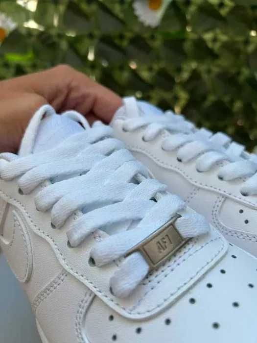 Buty meskie Nike Air Force 1 Low White R.38