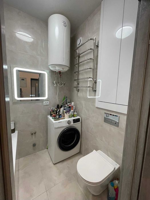 Центр! 2к. сталінка з новим ремонтом