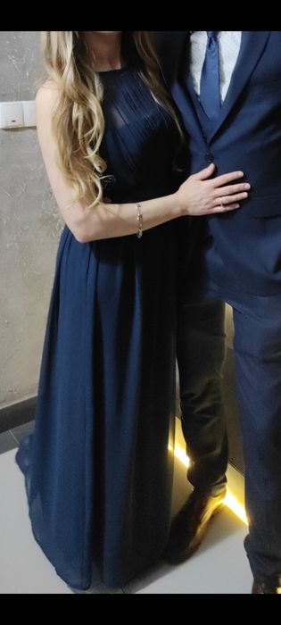Śliczna granatowa sukienka na wesele, studniówkę