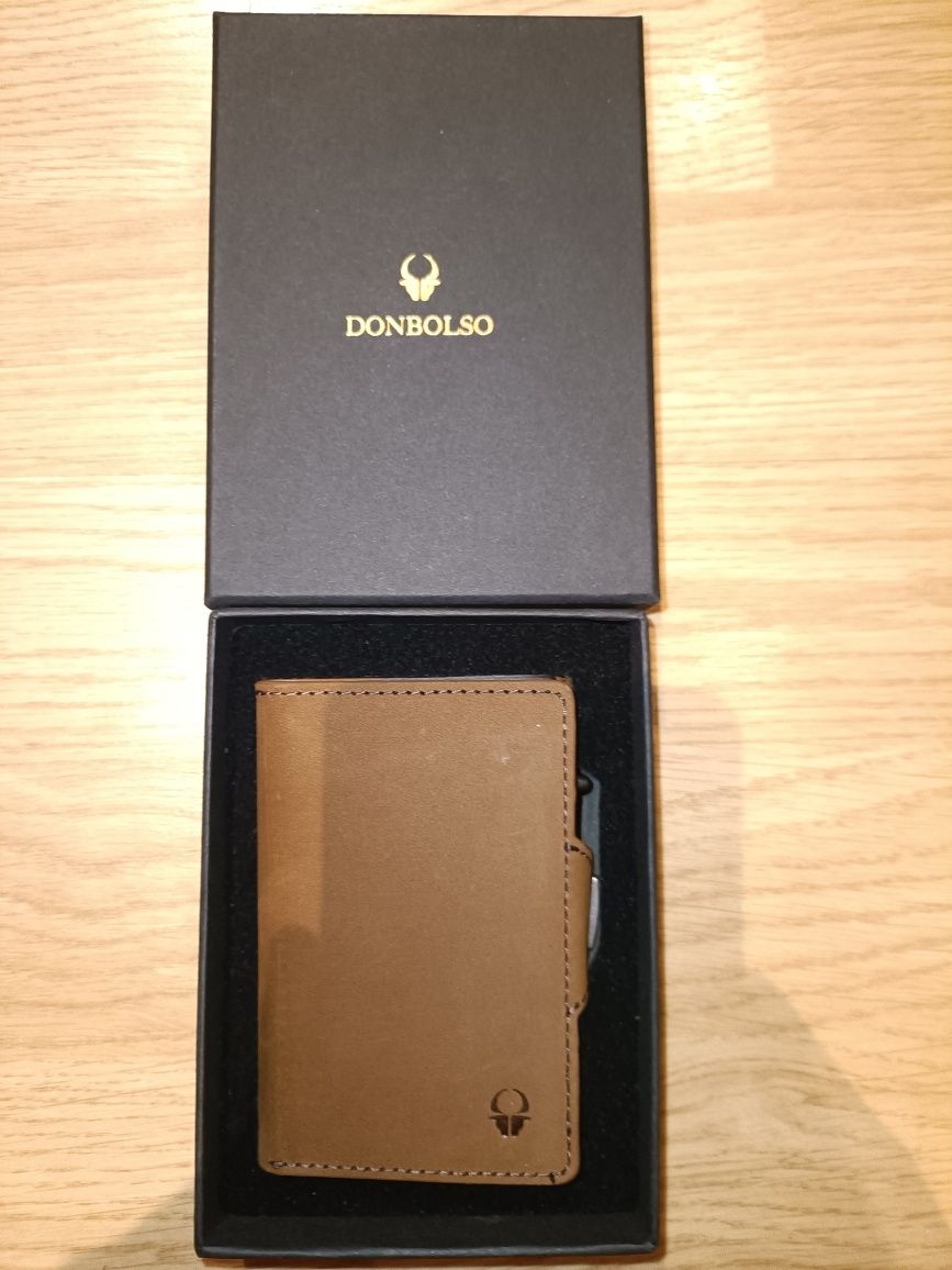 Portfel DONBOLSO Wallet Flip