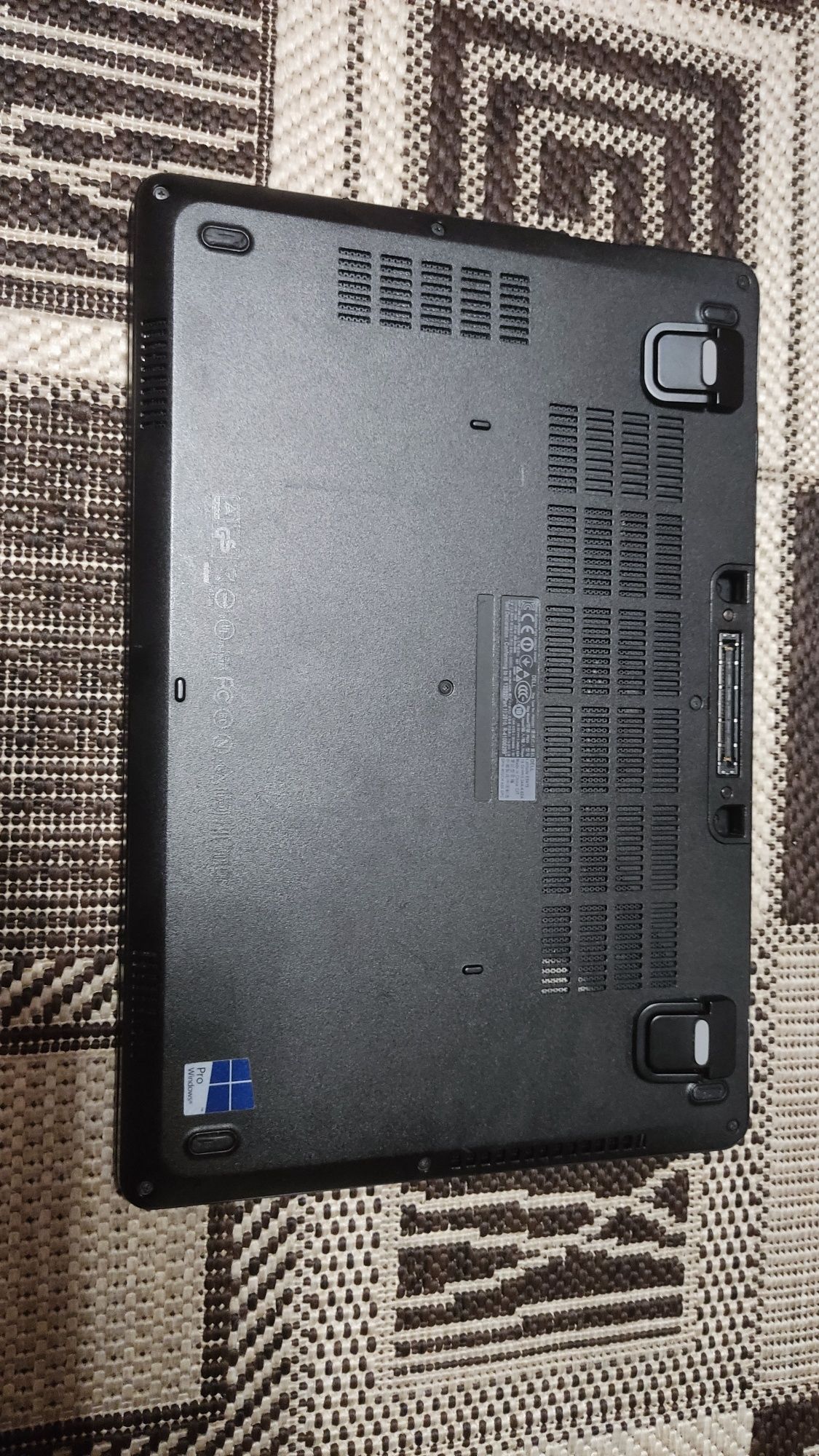 Ноутбук Dell E5470, 4 ОЗУ, 128 ssd m2