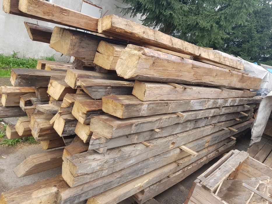 Stare drewno stodoły wiaty skup