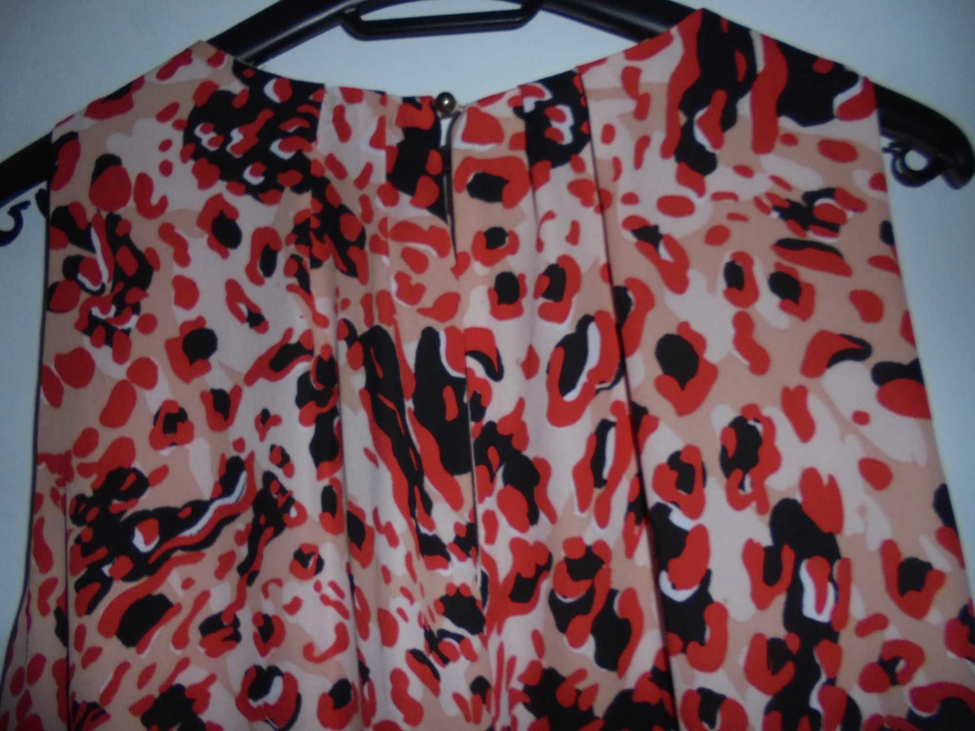 vestido de mulher com varias cores lindo