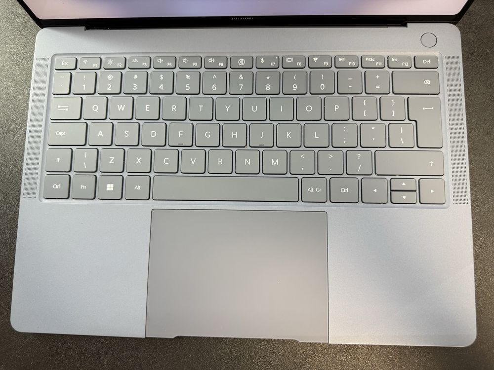 Jak nowy laptop Huawei MeteBook X Pro, 32BG, 1TB, Intel Ultra 7, Gwara