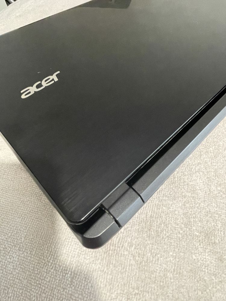 Ноутбук acer V5-573G