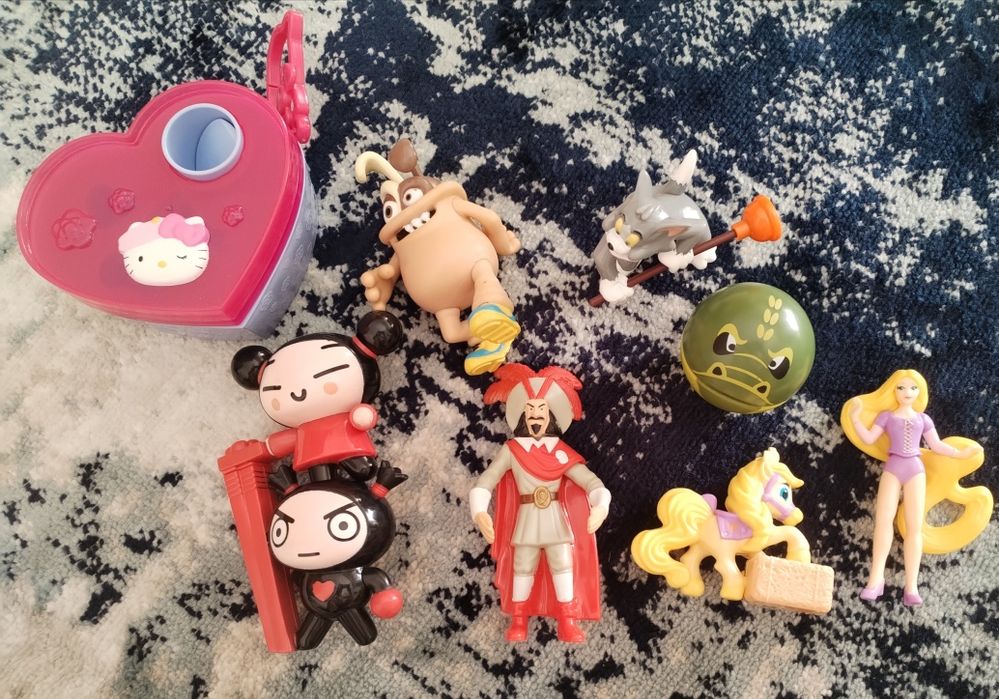 Figuras McDonald's e Ovos Kinder