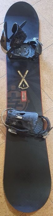 Сноуборд с криплением и ботинками. Rossignol.