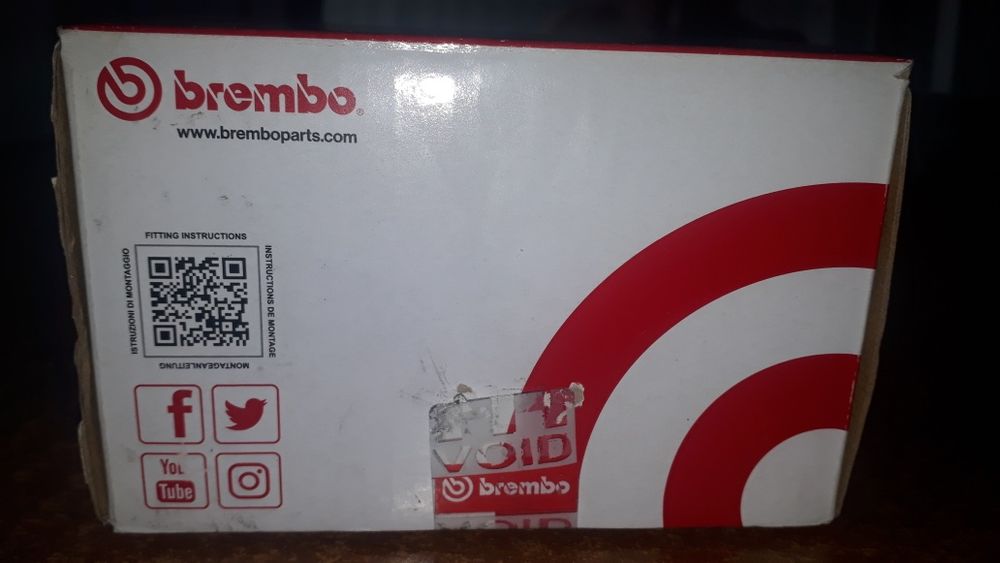 Продам нові гальмівні колодки Brembo італія.