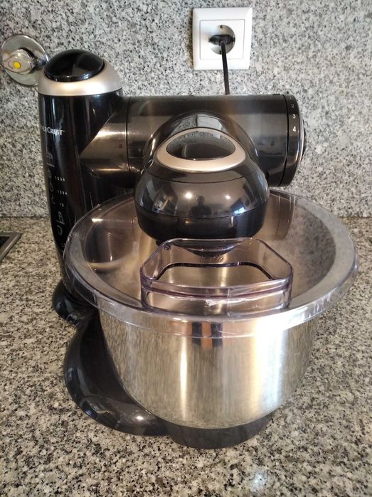 Robô de cozinha Silvercrest KH 701 para reparação / peças