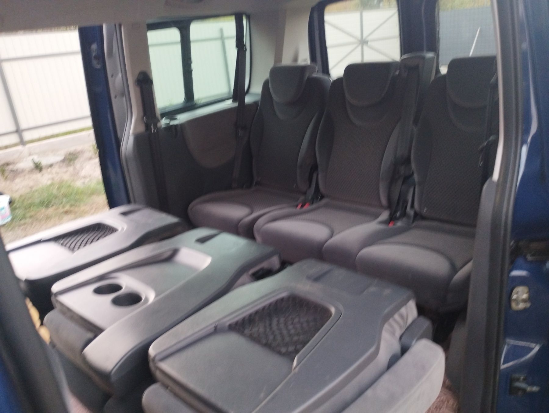 Продам Пежо експерт пасажир автомат 2.0