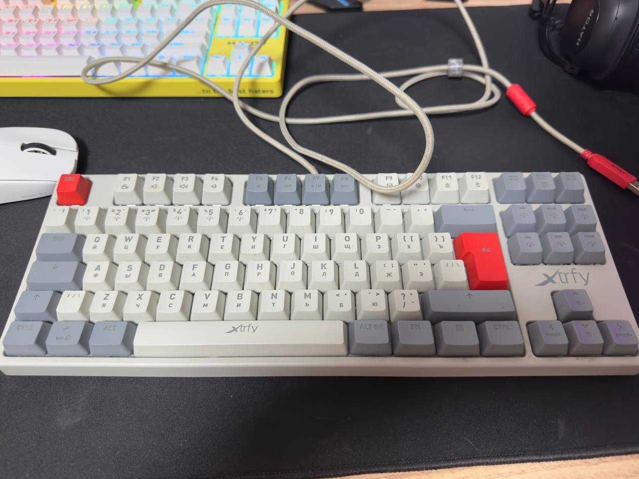 Ігрова механічна клавіатура xtrfy k4 tkl retro