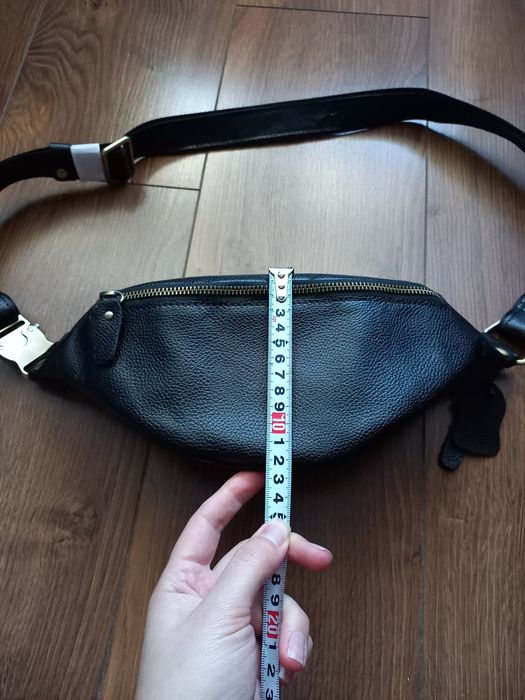 Шкіряна поясна сумка, бананка