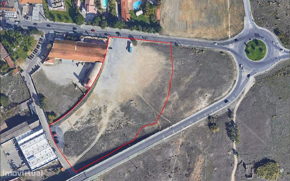 Terreno com 15 353m² na Moita para venda