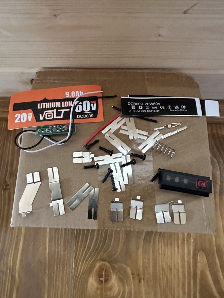 OBUDOWA do baterii Dewalt Flexvolt 60V 20V