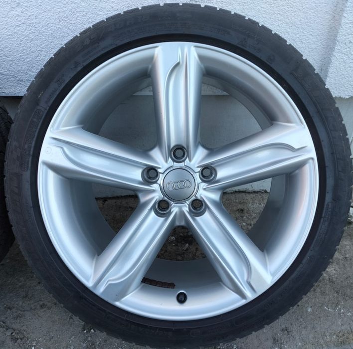 Felgi z oponami zimowymi Audi A4 A5 A6 A8 9x18 ET52 5x112