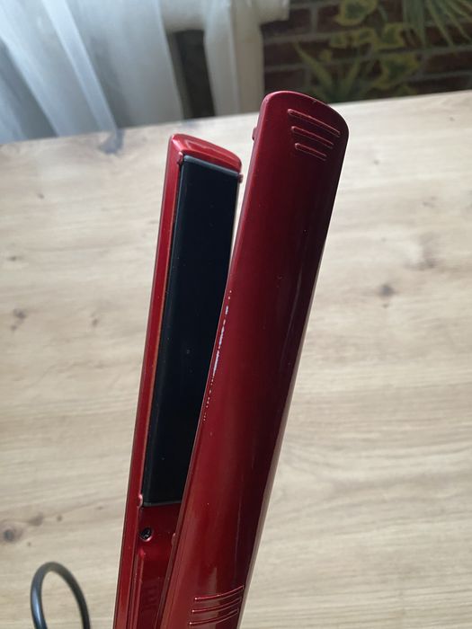 Продам утюжок для волосся Gama б/у