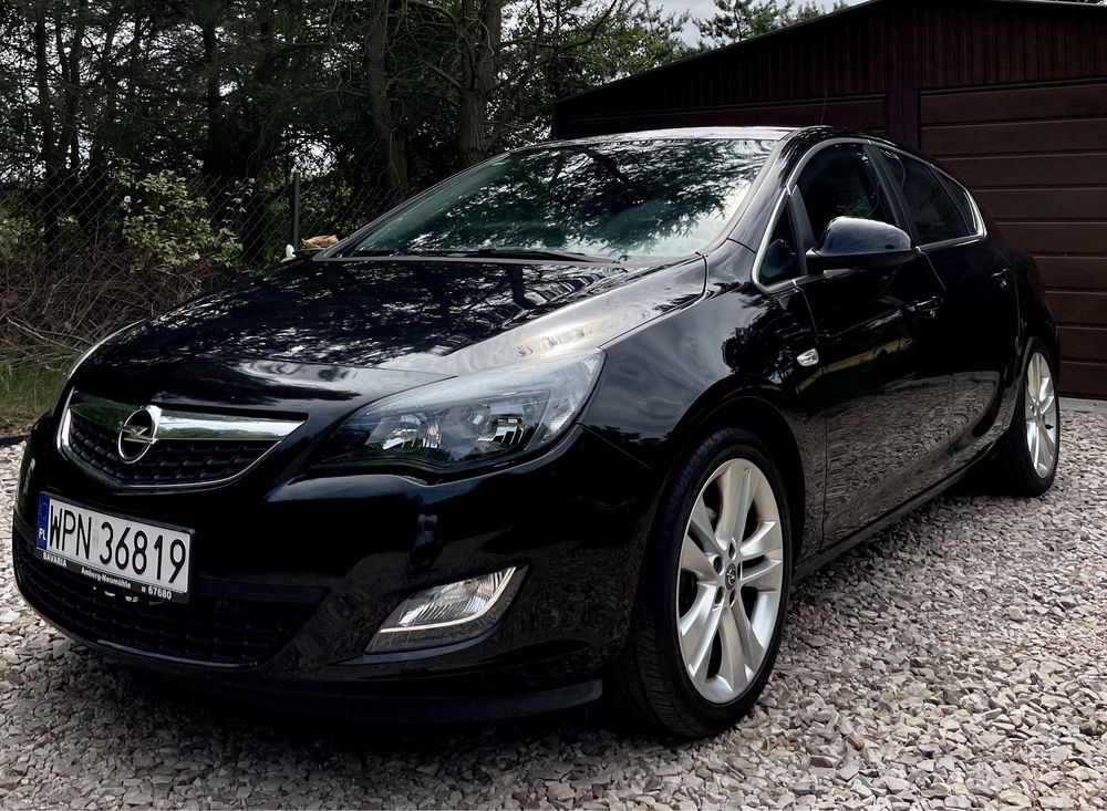 Opel Astra J COSMO 1.6 115km ! 134 tyś przebiegu !