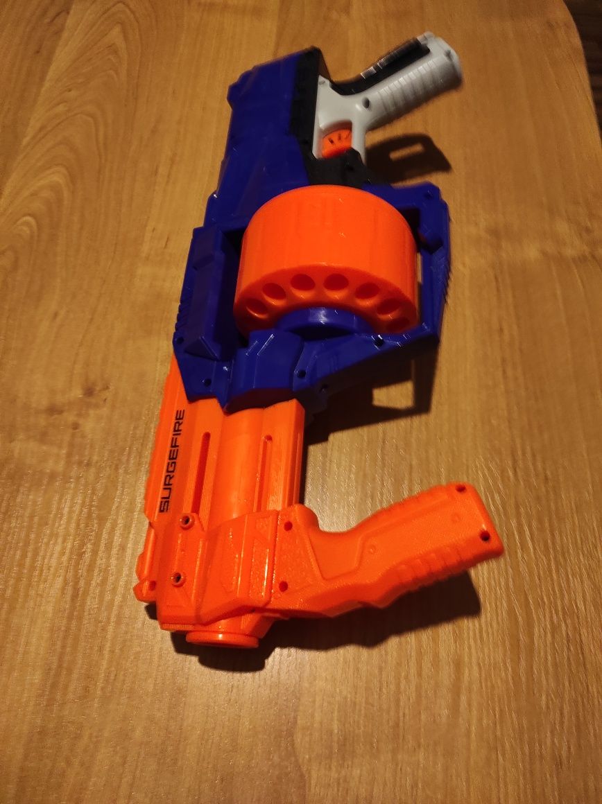 Pistolet nerf surgefire