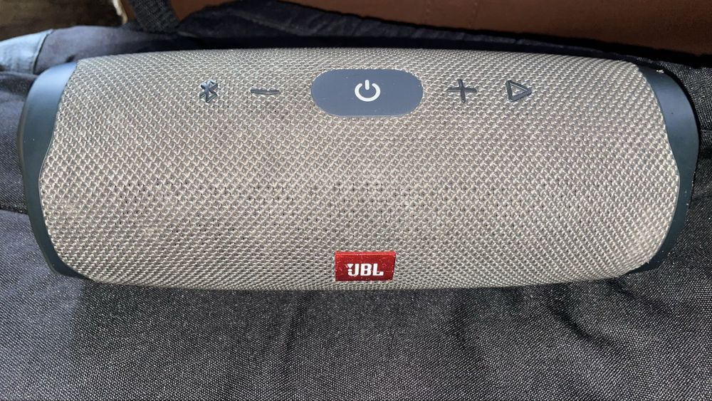 Колонка JBL Charge 3