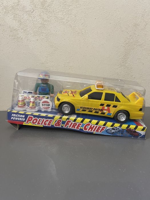 Набір Машинка police дорожні знаки та шериф