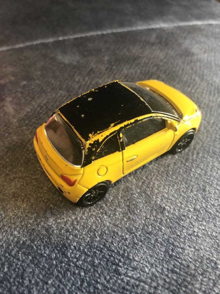 Opel Adam Majorette żółty