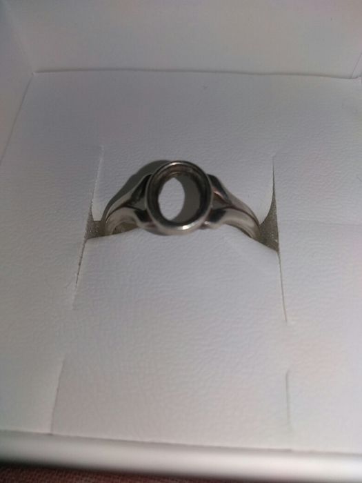 Срібне кільце продам