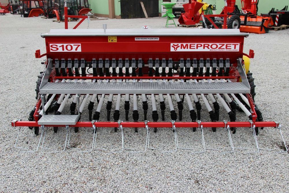 Siewnik zbożowy stopkowy redlice Meprozet 2,5 m 3,0 S 107 , 107/2