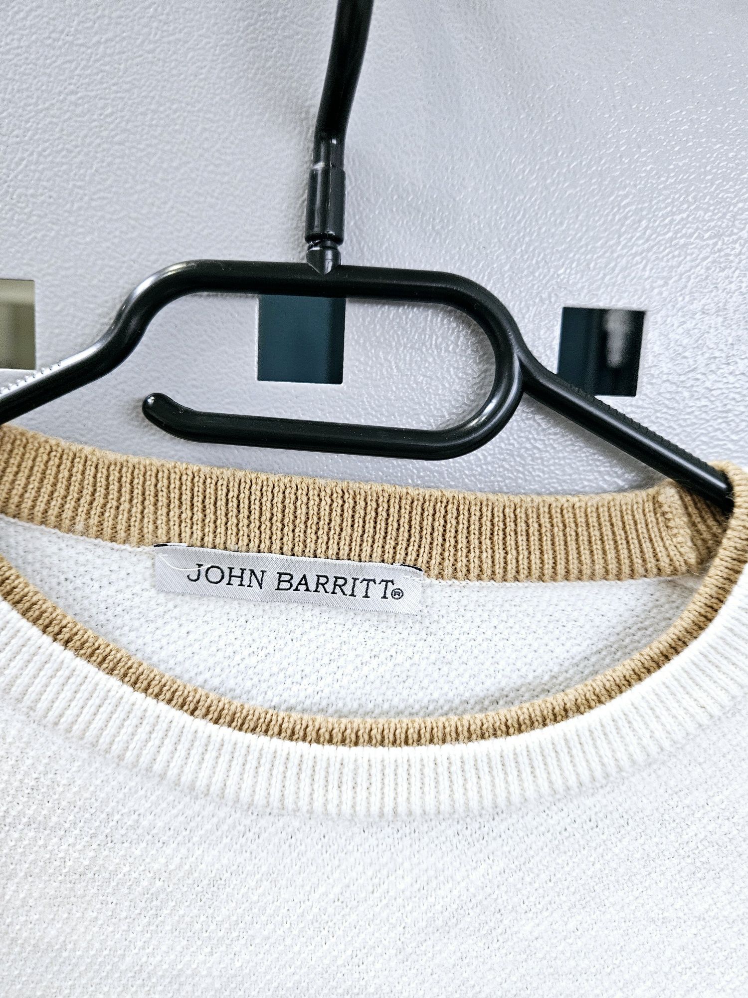 Kremowy sweter John Barritt L sweter z wełną L