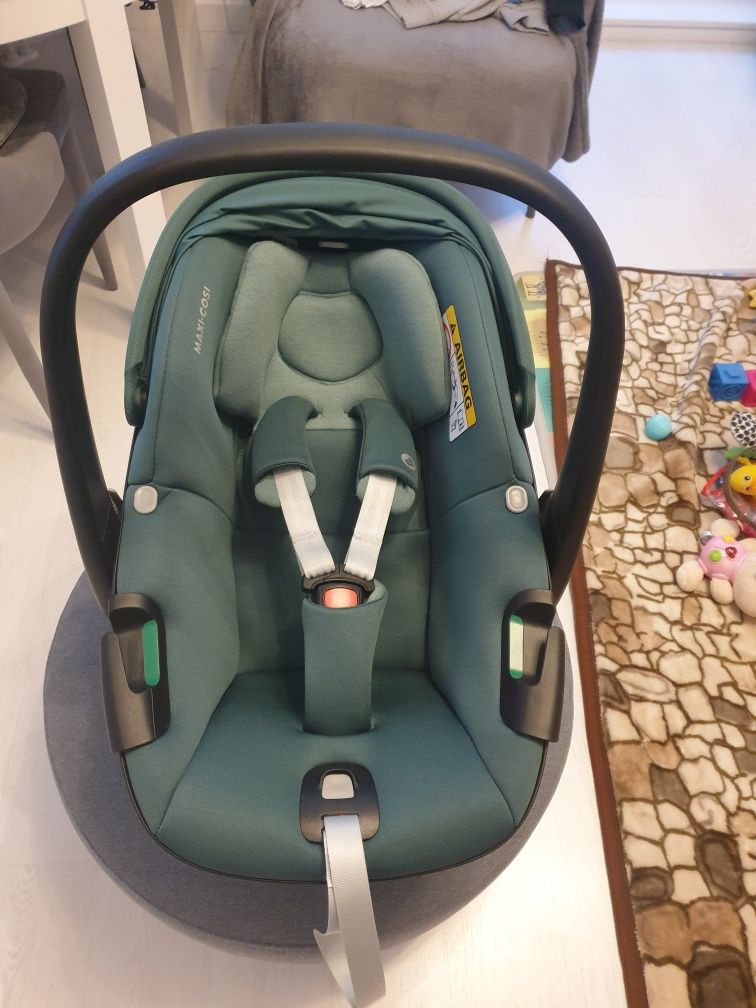 Nosidełko Maxi Cosi Pebnle 360 Essential Green 40-80 cm. Max 13 kg