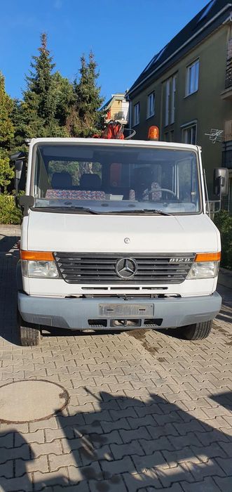 Mercedes-Benz VARIO 812D  Mercedes Vario, długa skrzynia HDS, stan kolekcjonerski, ideał