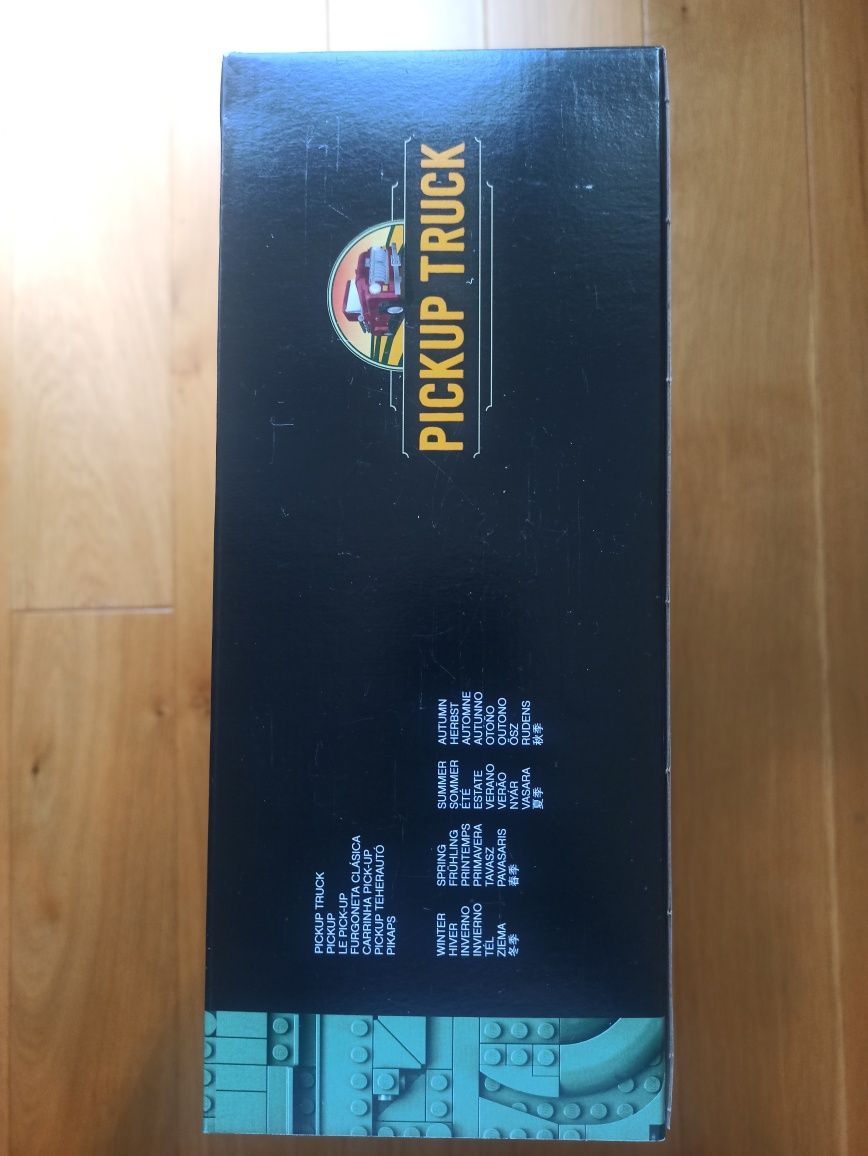 Lego creator 10290