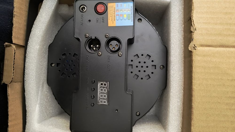 Sprzedam nową lampę PAR LED RGB 36x1W ZQ01104 z baterią i pilotem - id