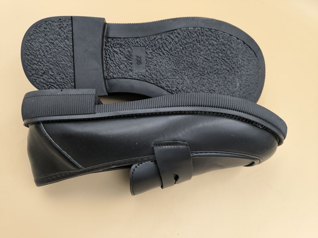 Skórzane półbuty mokasyny damskie rozmiar 34 długość wkładki 21 cm