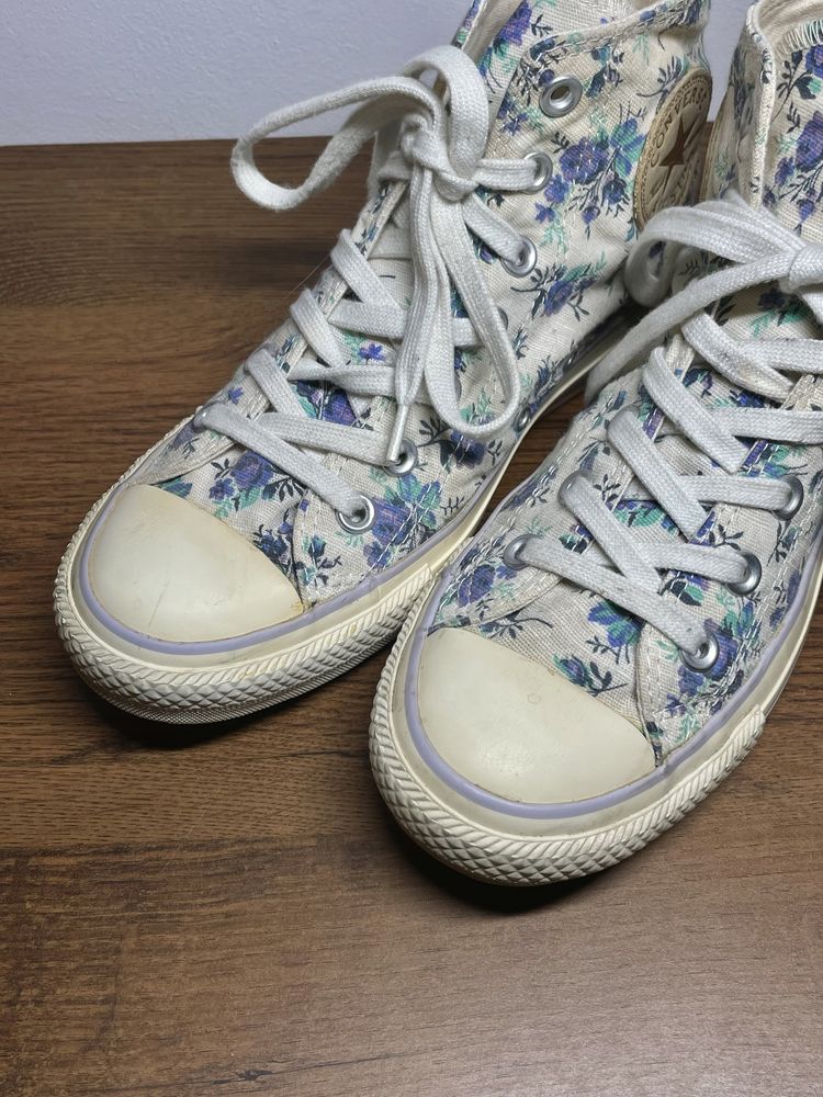Converse all star chuck high w kwiatki