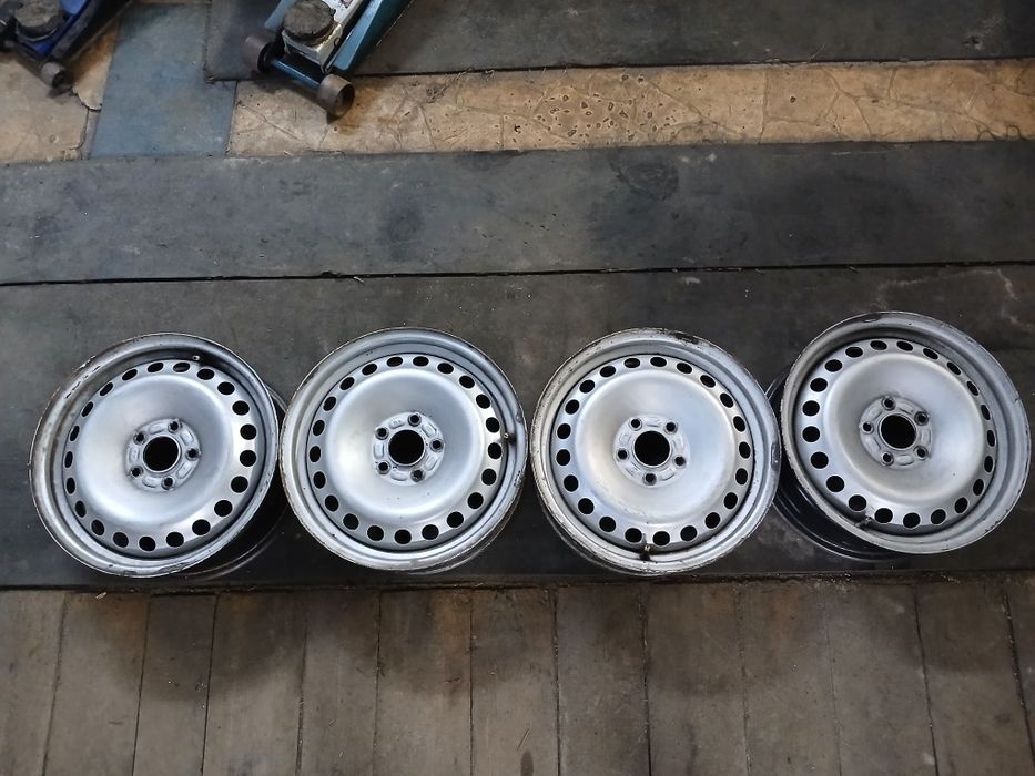 5,108R16 ET-52 J-6 DIA-63 Volvo - Ford оригинал, стояли на форд мандео