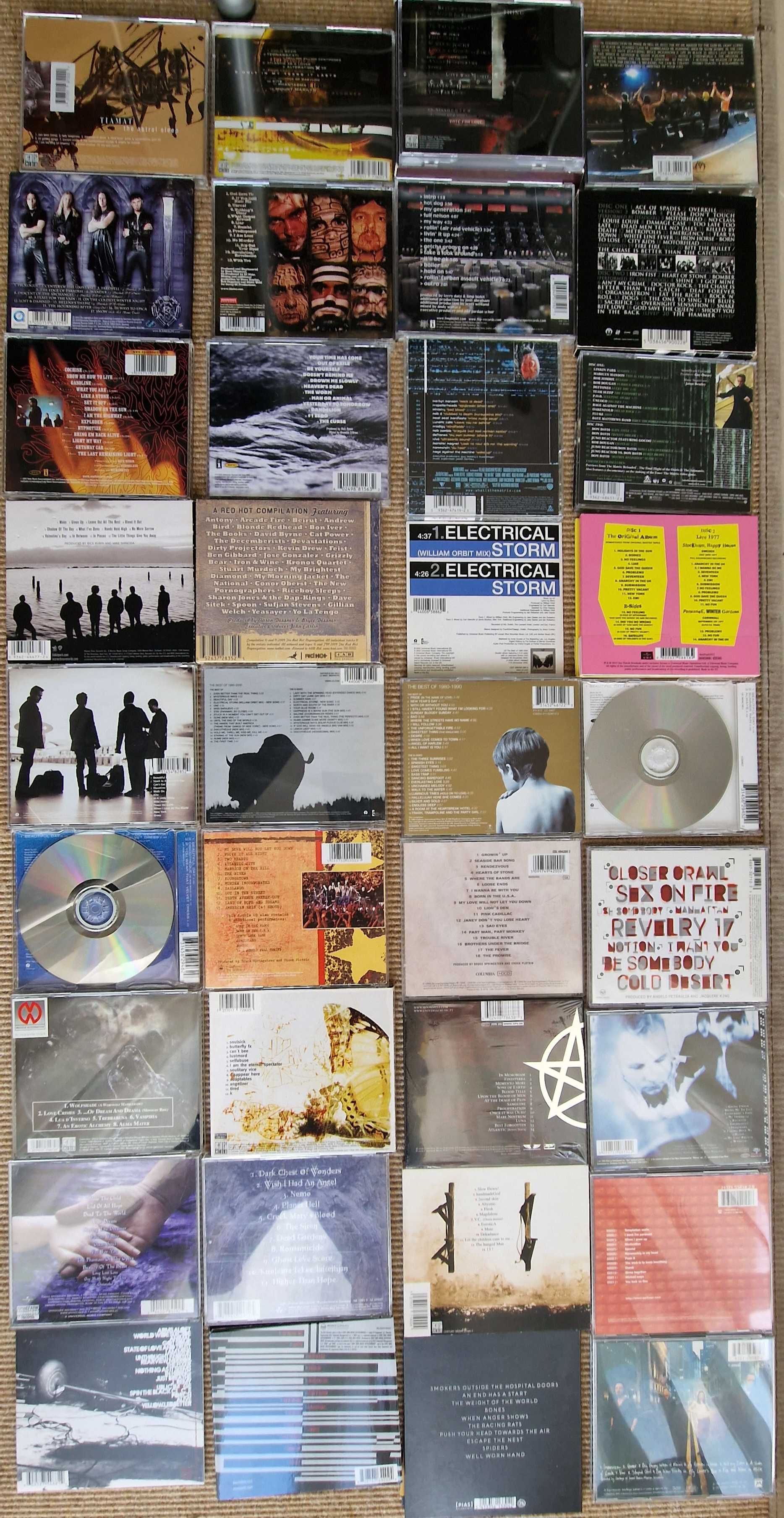 Lote de CDs/DVDs de diversos generos musicais