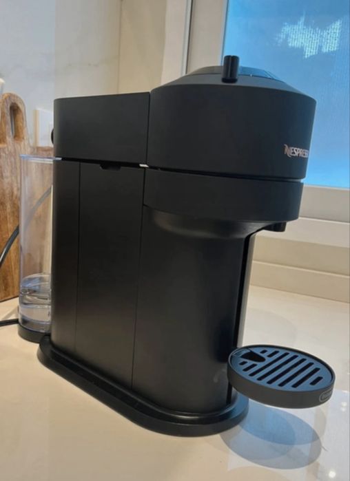 Maquina cafe Nespresso vertuo + 60 capsulas