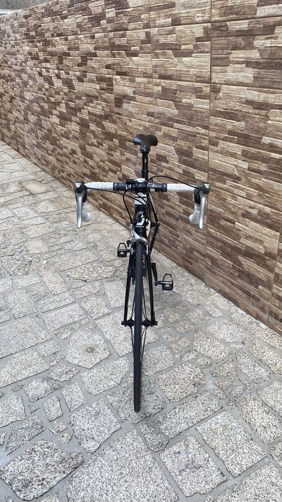 Bicicleta de estrada scott