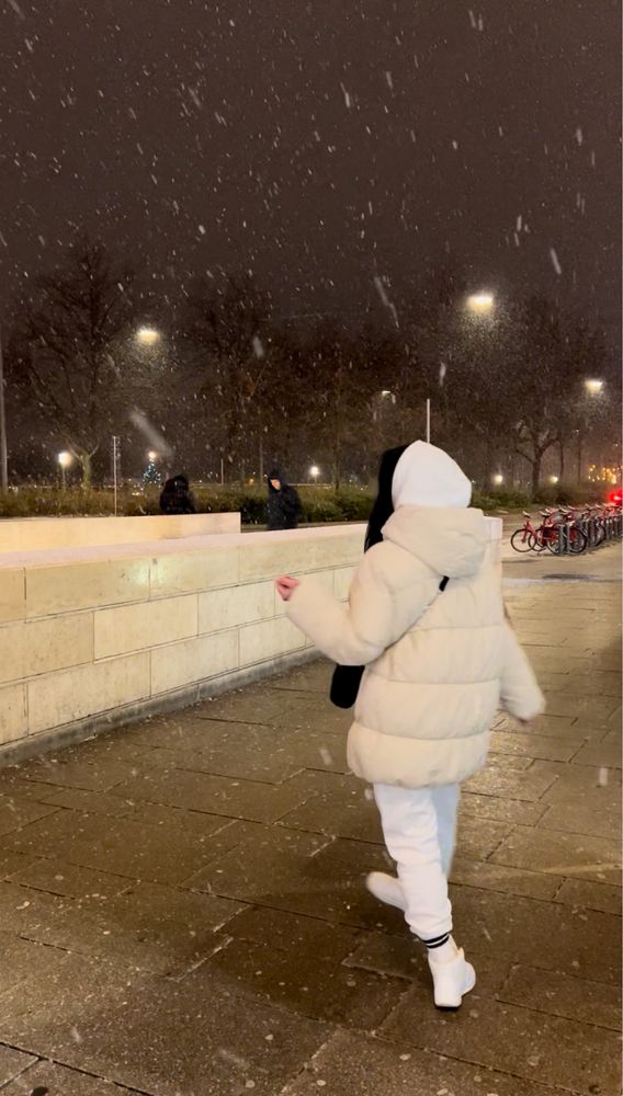 Пуховик бренда Vero Moda
