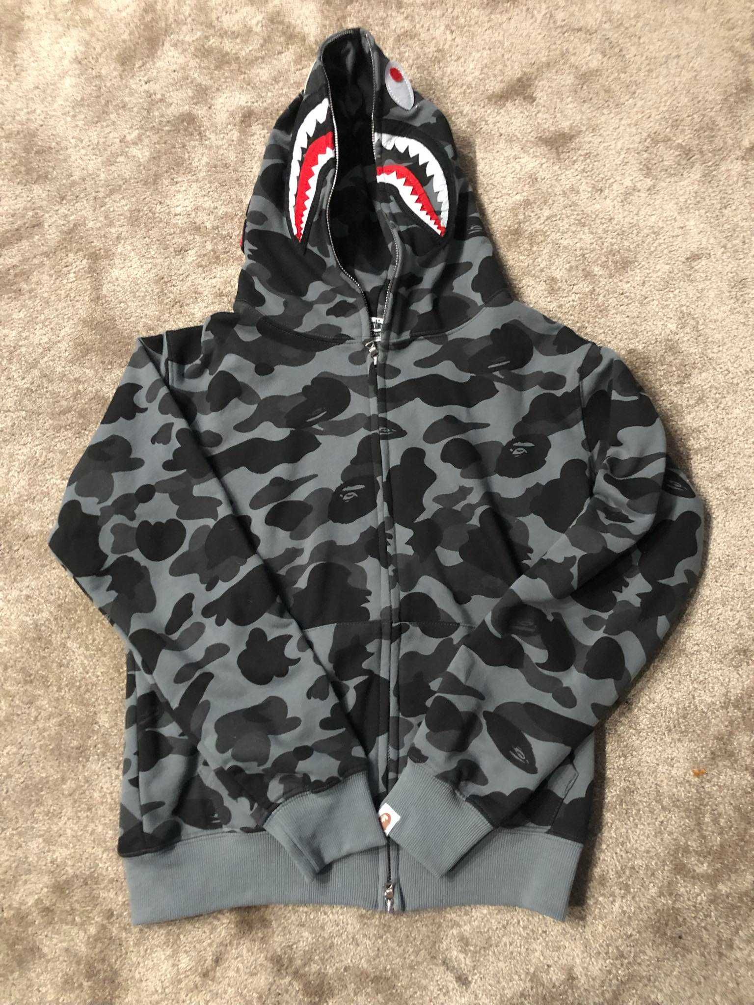 Szaro czarna bluza bape