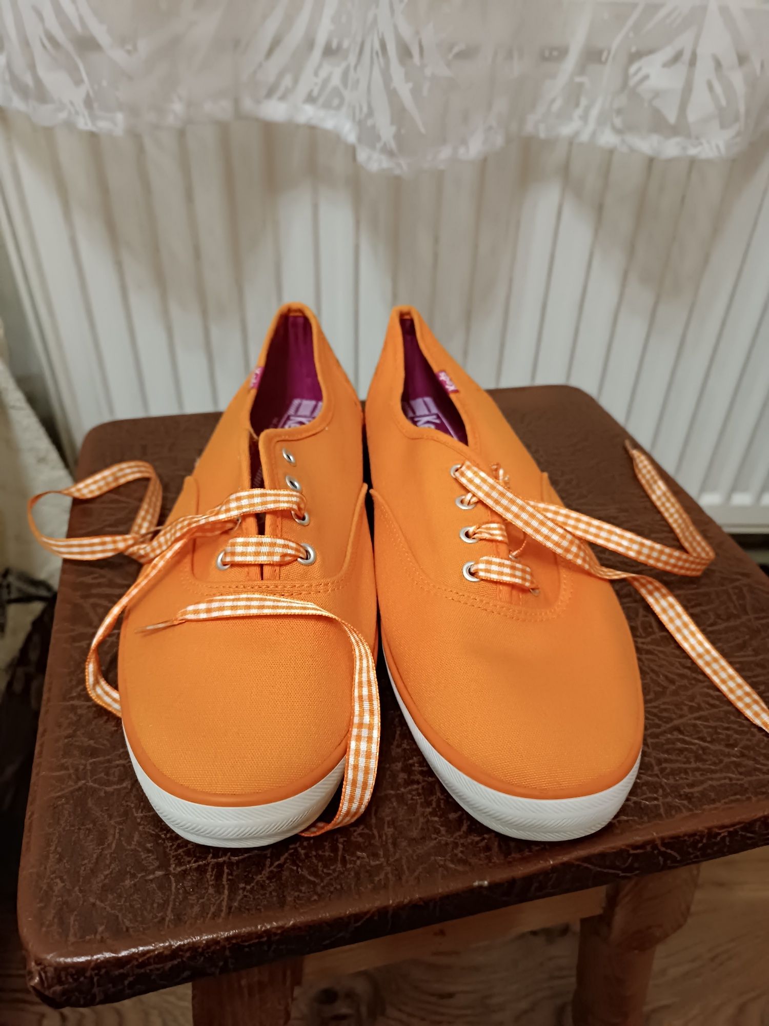 Продам кеди фірми Keds